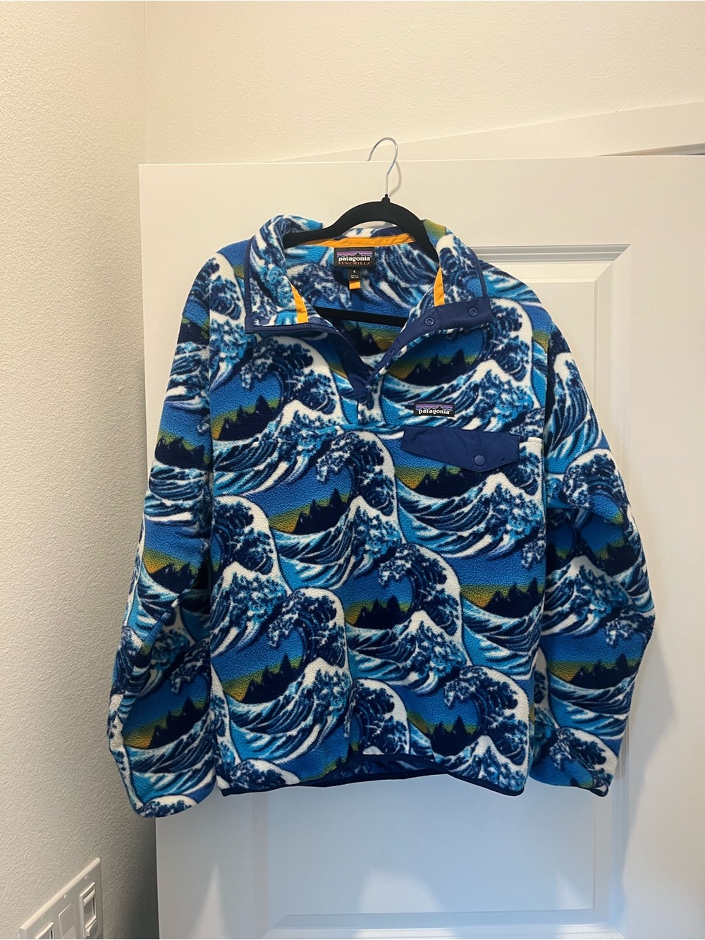 Patagonia Blue Wave Print Fleece Pullover Jacket